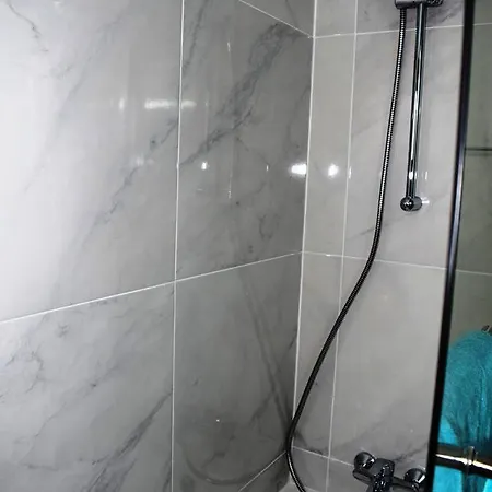 Blue Breeze Luxury Apartment